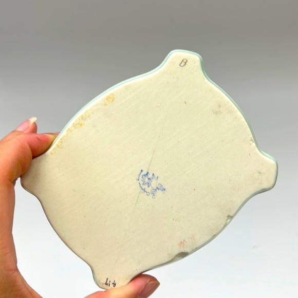 Antique bone china French lidded vanity box . - Picture 2 of 10